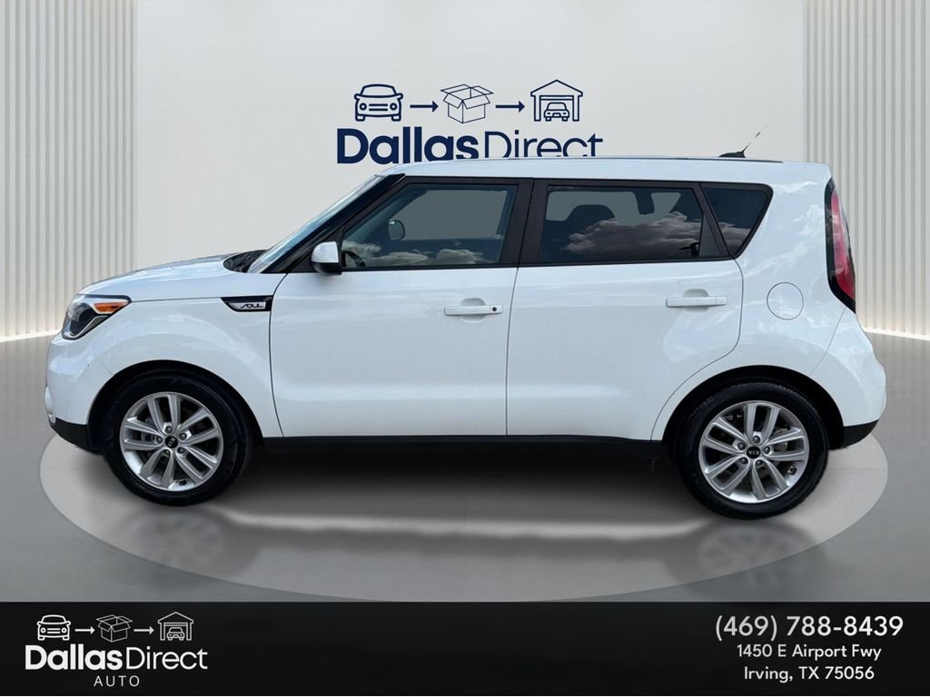 Used 2019 Clear White Kia + image 9