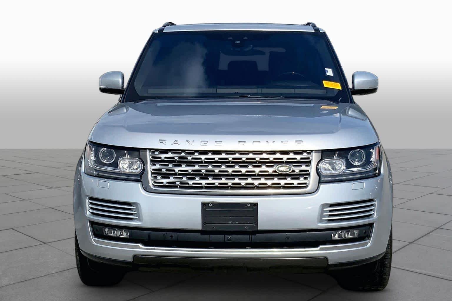 Used 2017 Silicon Silver Metallic Land Rover  image 4