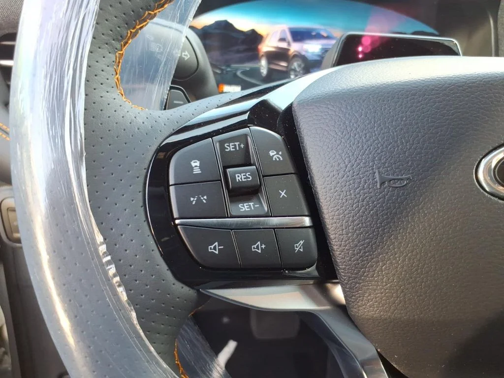 New 2026 Space White Metallic Ford Tremor® image 12