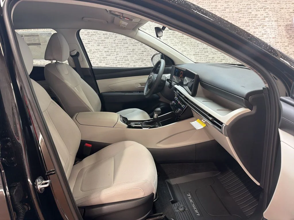 New 2026 Phantom Black Hyundai SEL image 11