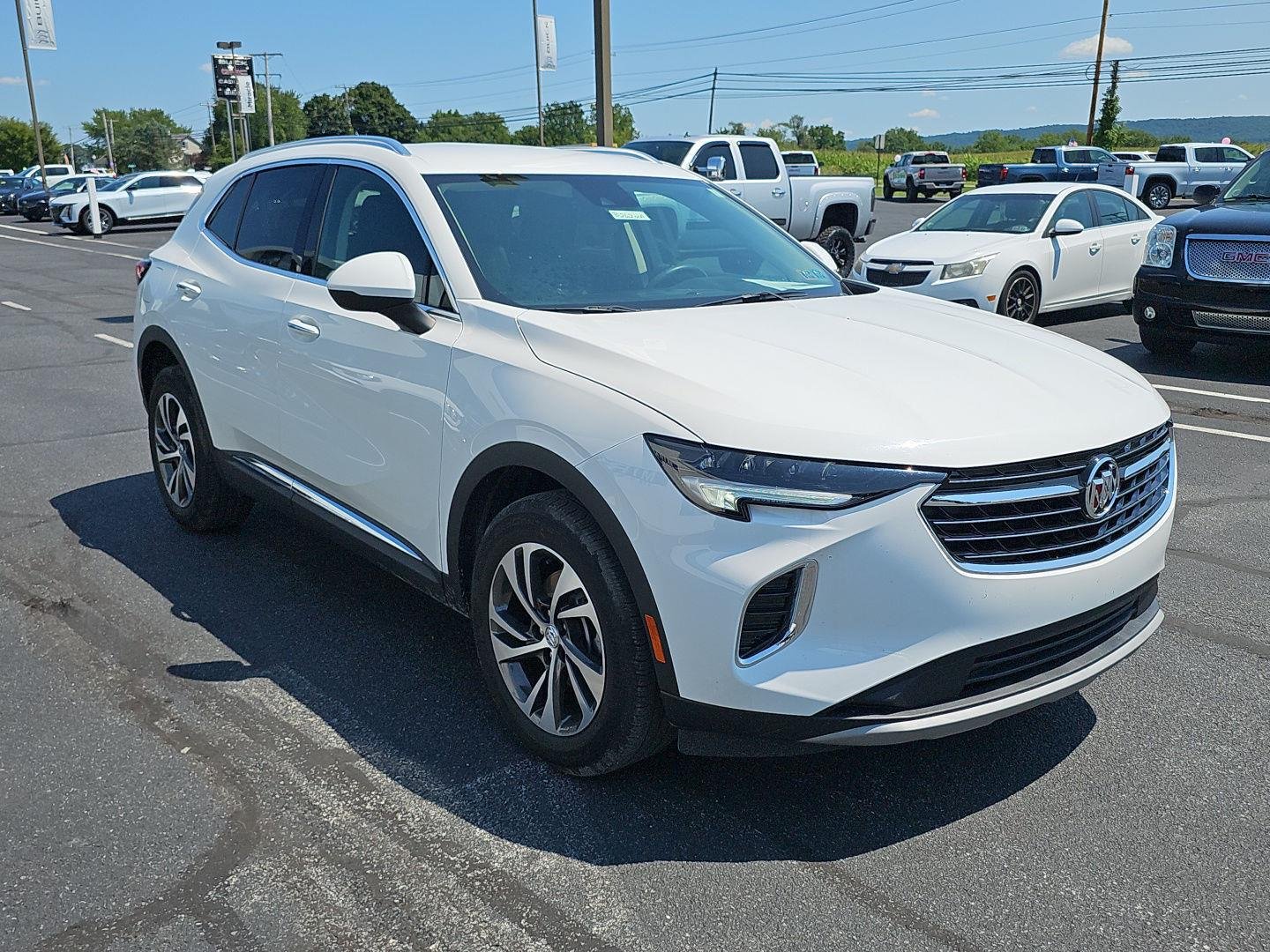 Used 2023 SUMMIT WHITE Buick Essence image 3