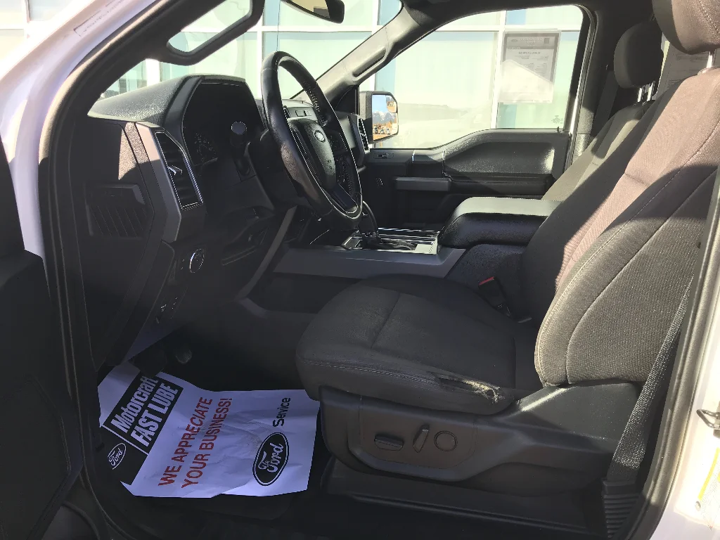 Used 2019 Oxford White Ford XLT image 6