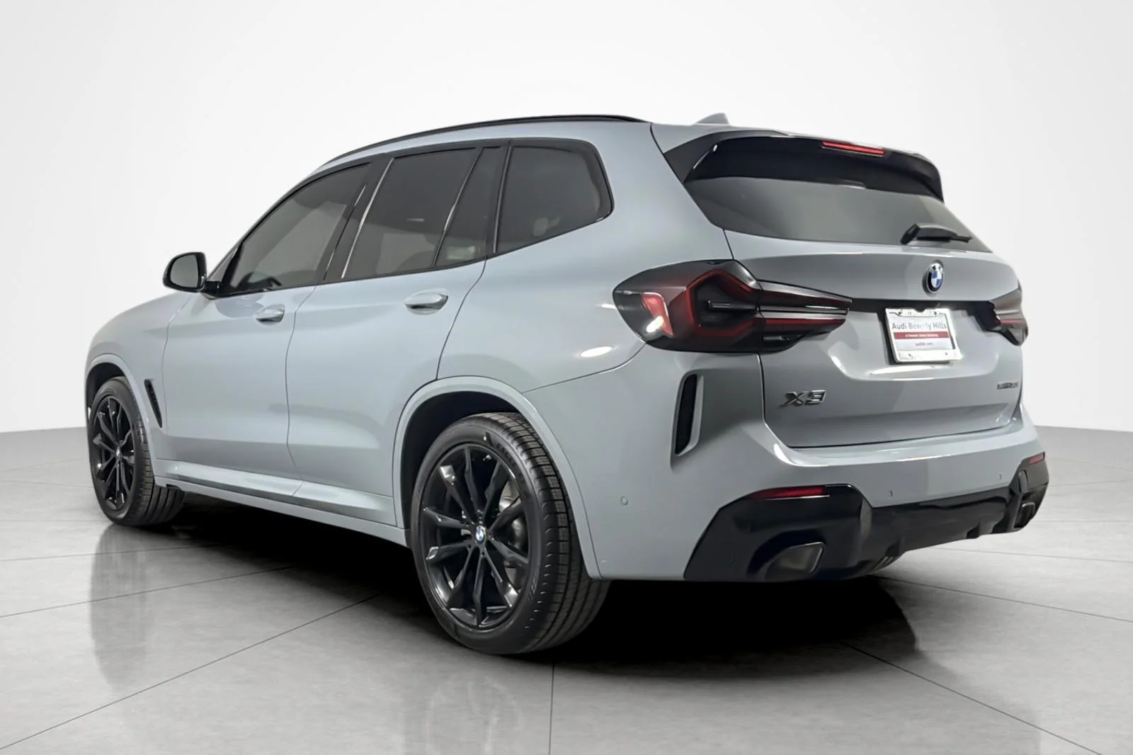 Used 2024 GRAY BMW sDrive30i Sports Activity Vehicle image 3
