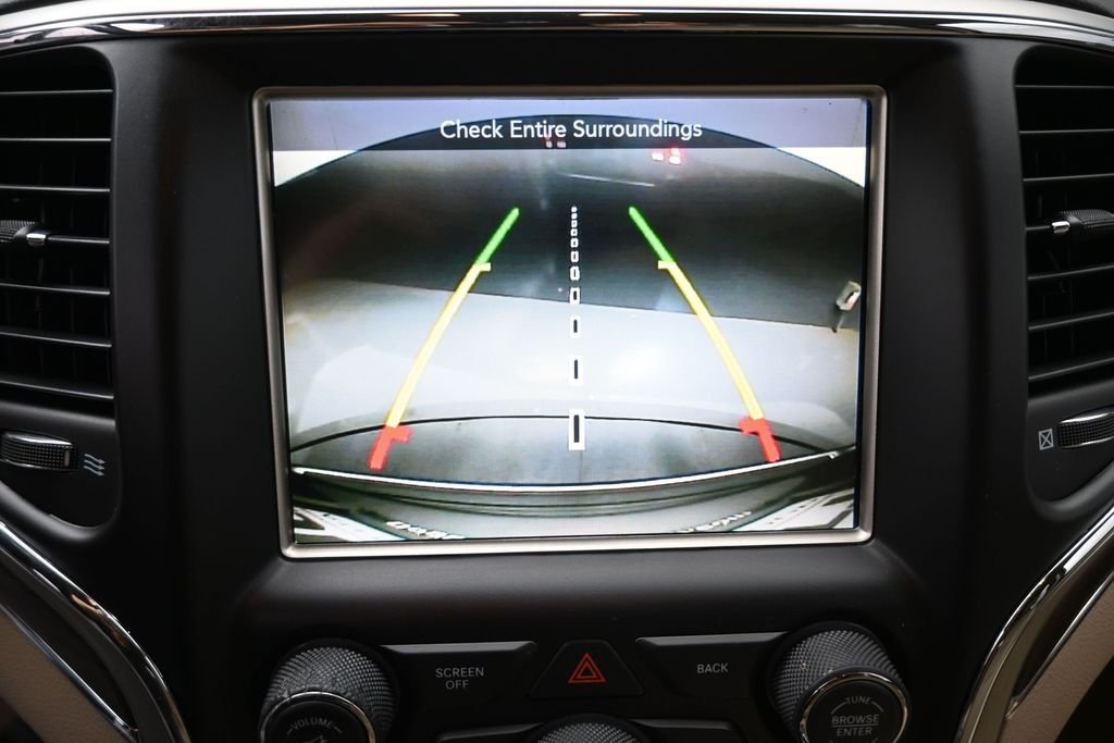 Used 2017 Gray Jeep Overland image 3