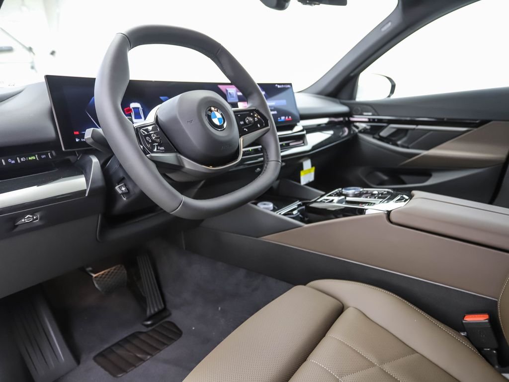 2026 BMW 5 Series 530i - Photo 10