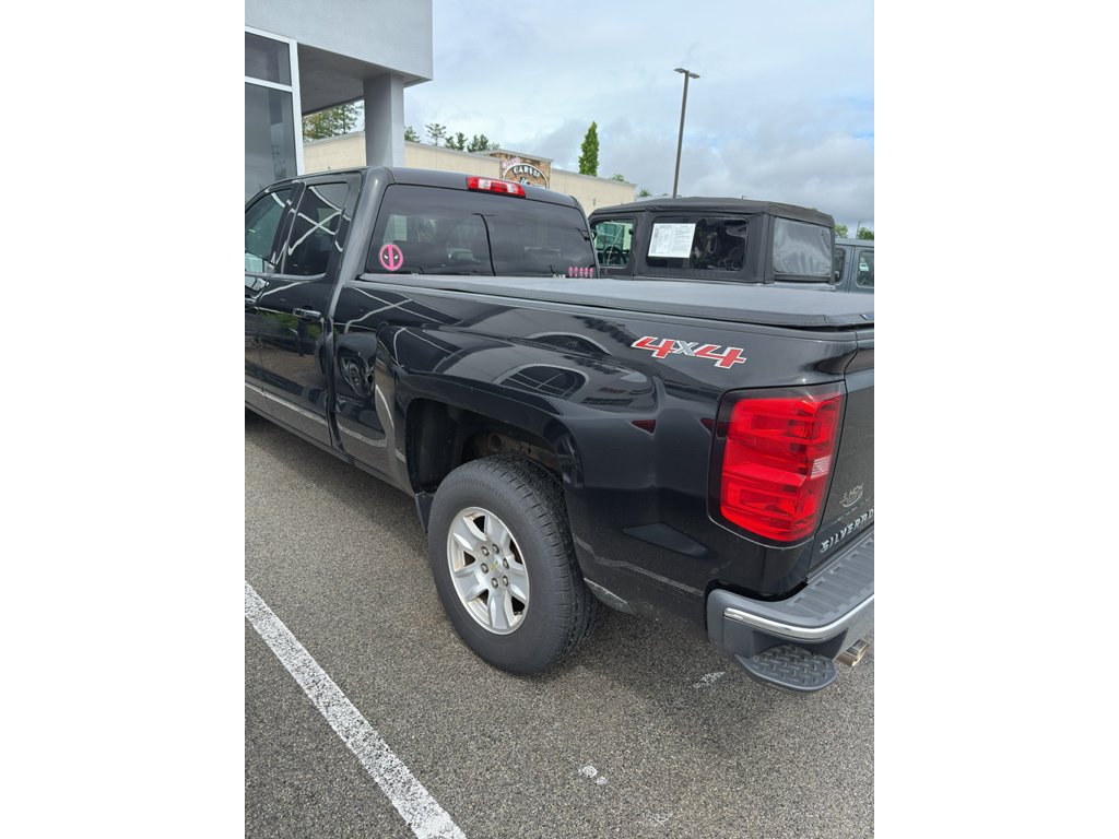 Used 2015 Black Chevrolet LT image 7