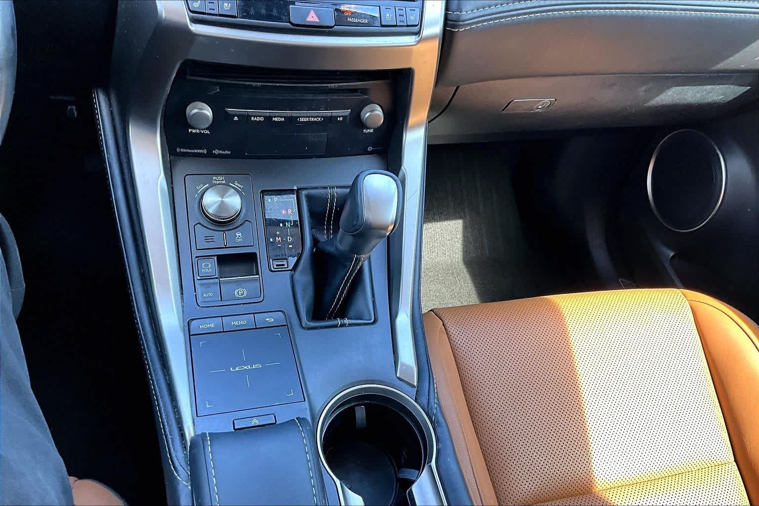 Used 2021 Eminent White Pearl Lexus  image 35