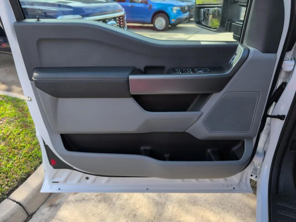 New 2026 White Ford XLT image 25