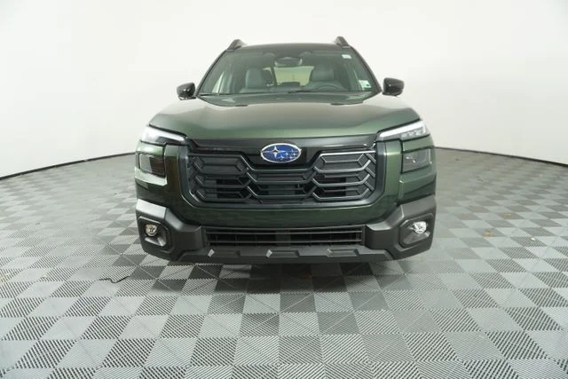New 2026 DEEP EMERALD GREEN PEARL Subaru Limited image 2