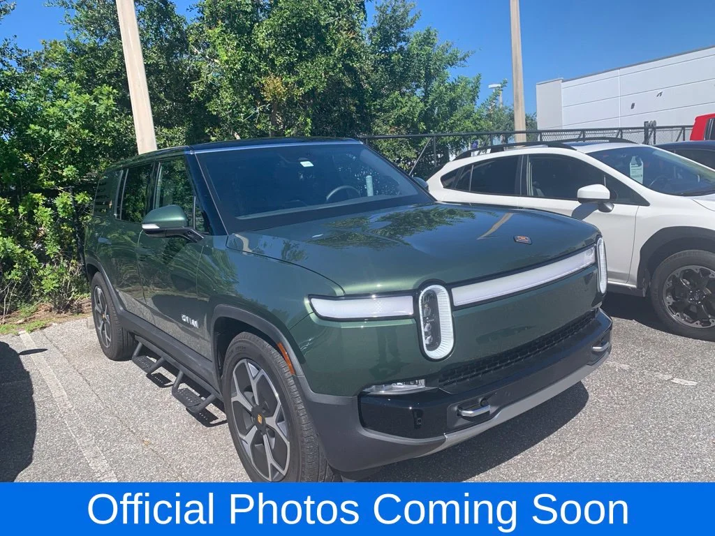 Used 2024 Green Rivian  image 1