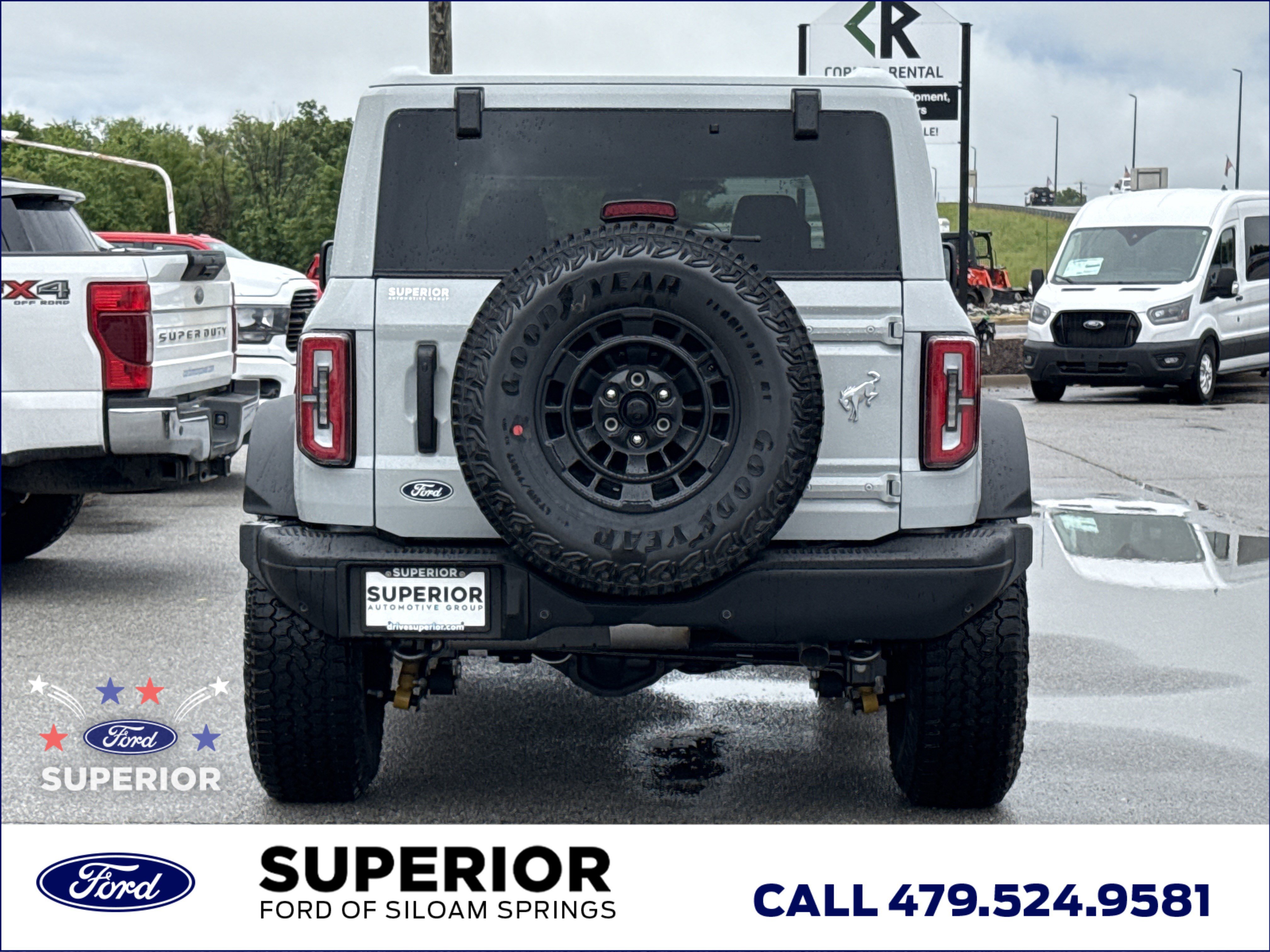 New 2026 Avalanche Gray Ford Badlands 4WD image 5