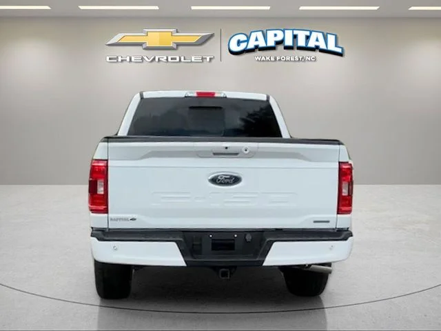 Used 2023 White Ford XLT image 4