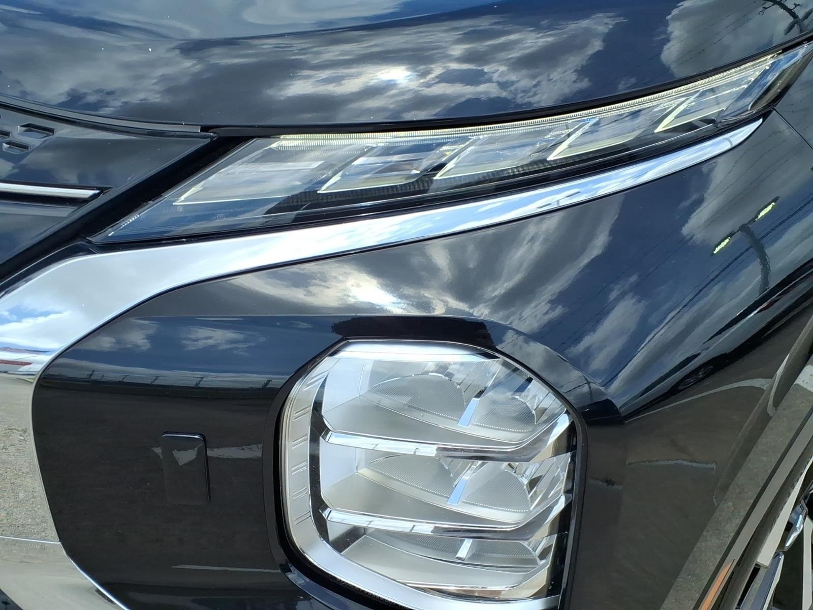 2024 Mitsubishi Outlander Plug-In Hybrid SE - 8