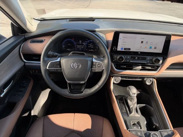 Used 2026 Beige Toyota Platinum image 12