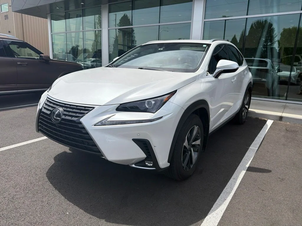 Used 2020 White Lexus 300h image 1