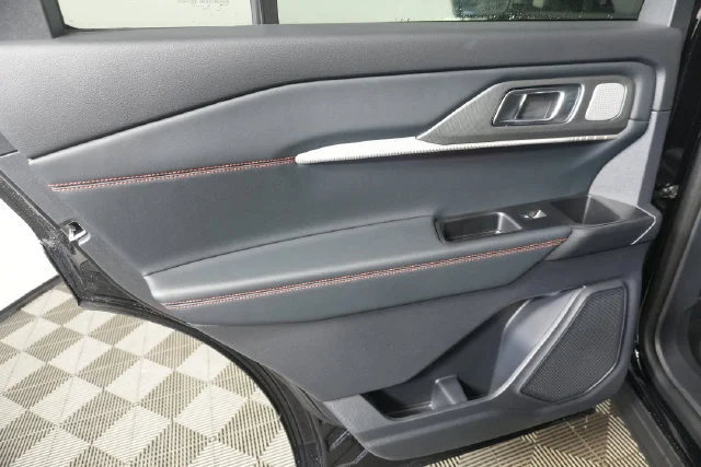 New 2027 Agate Black Metallic Ford ST image 29