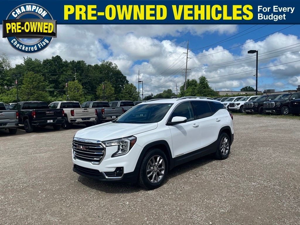 Used 2024 Summit White GMC SLT image 1