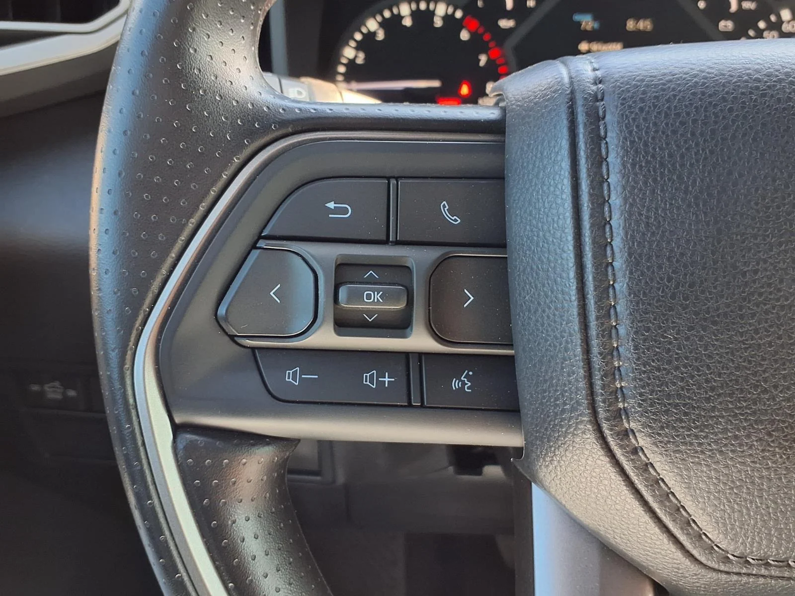 2026 Toyota Tundra SR5 - Photo 11