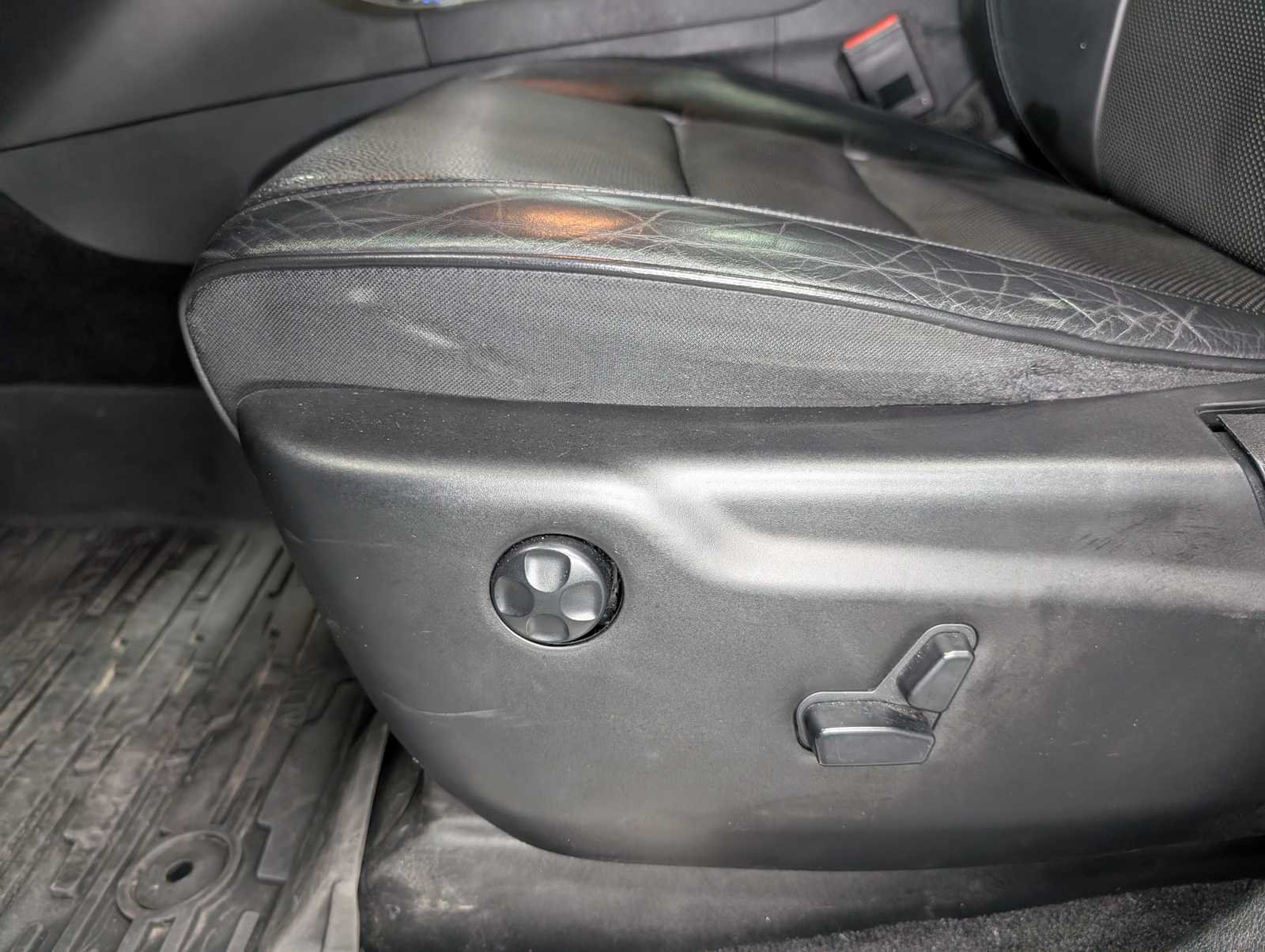 Used 2018 Ivory Tri-Coat Pearl Jeep Summit image 38