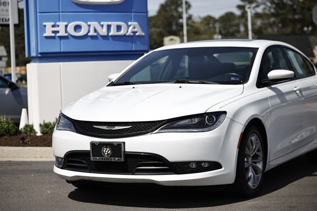 Used 2015 Chrysler 200 S with VIN 1C3CCCBGXFN528502 for sale in Norfolk, VA