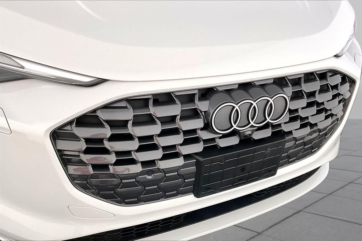 Used 2025 WHITE Audi Premium image 32
