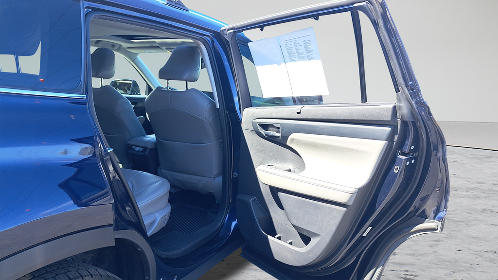 Used 2021 Blue Toyota XLE image 13