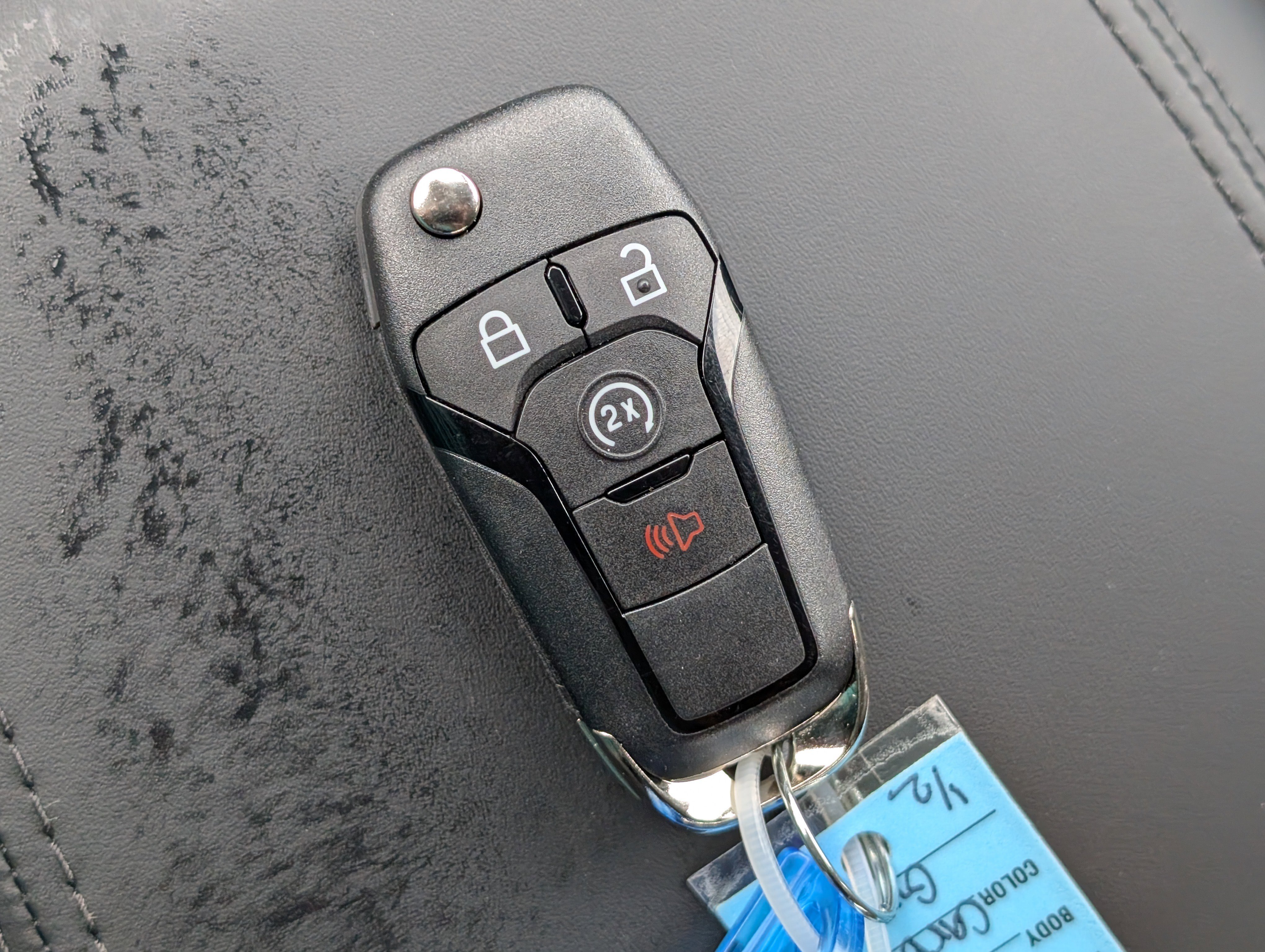 New 2026 Carbonized Gray Metallic FORD XLT image 31