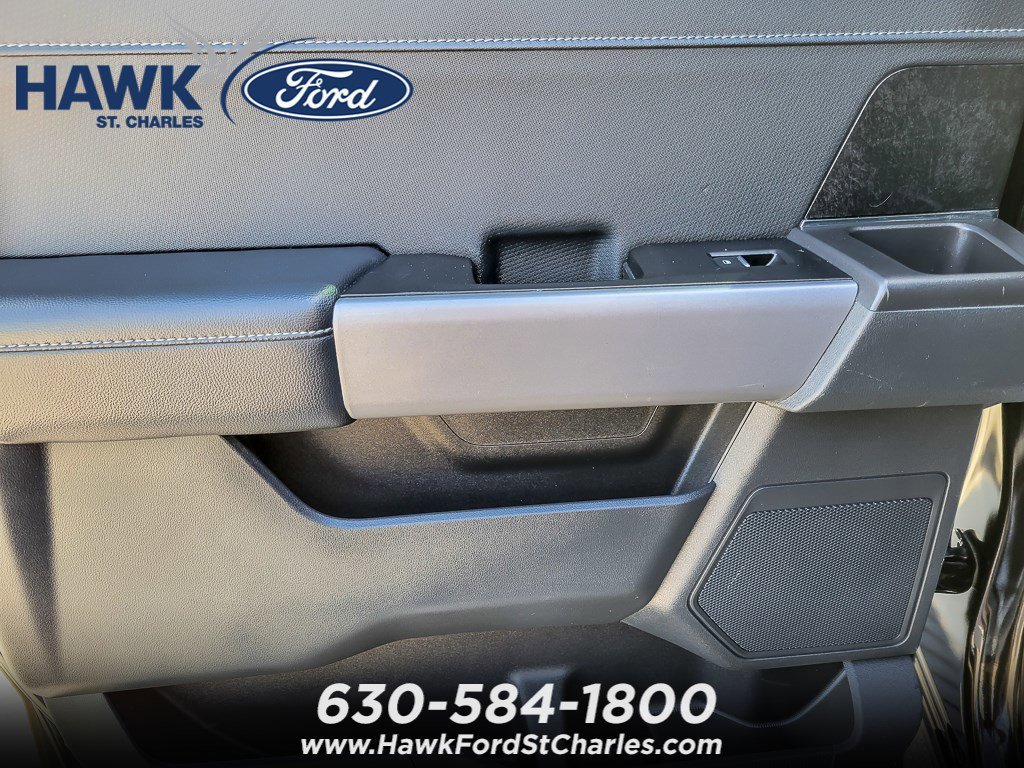 Used 2023 Oxford White Ford XLT image 18
