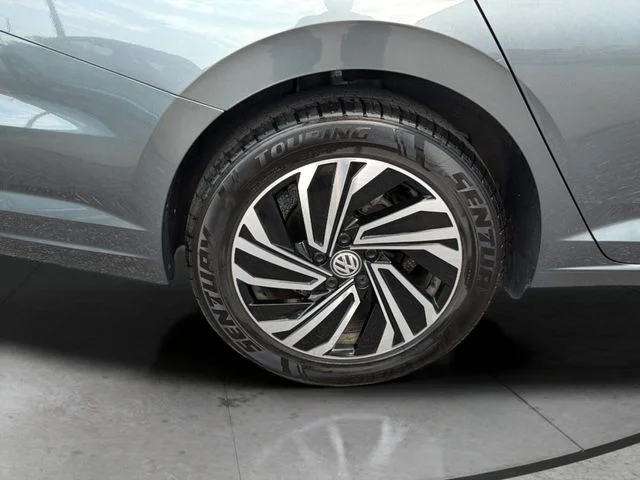 Used 2020 Gray Volkswagen SEL image 30
