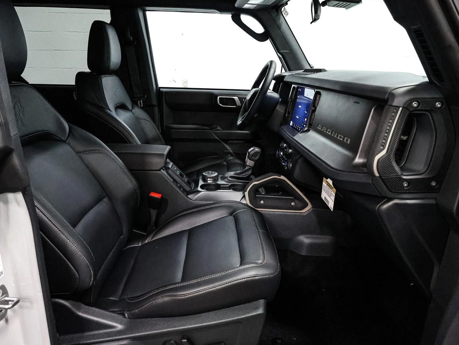 New 2026 Avalanche Gray Ford Badlands® image 24