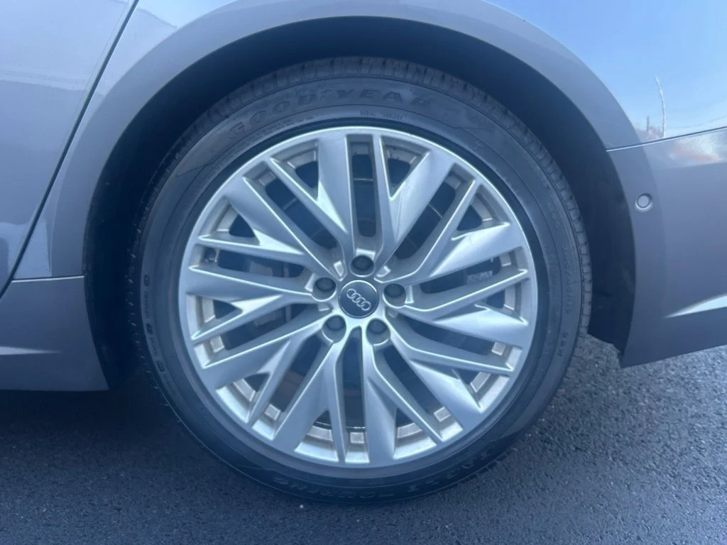 Used 2020  Audi 3.0T Prestige image 11
