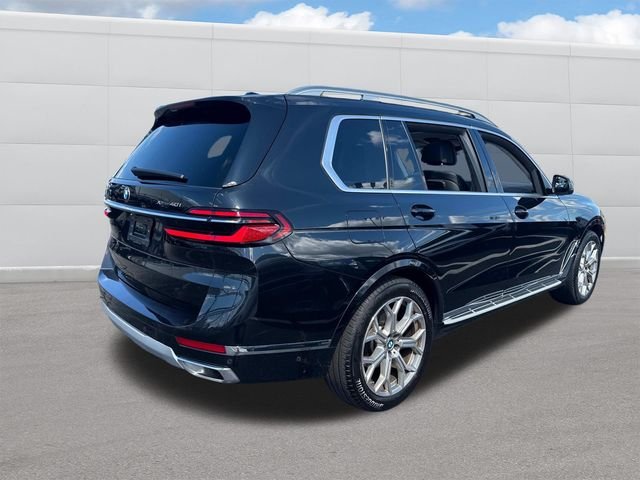 Used 2025 Black Sapphire Metallic BMW xDrive40i image 11