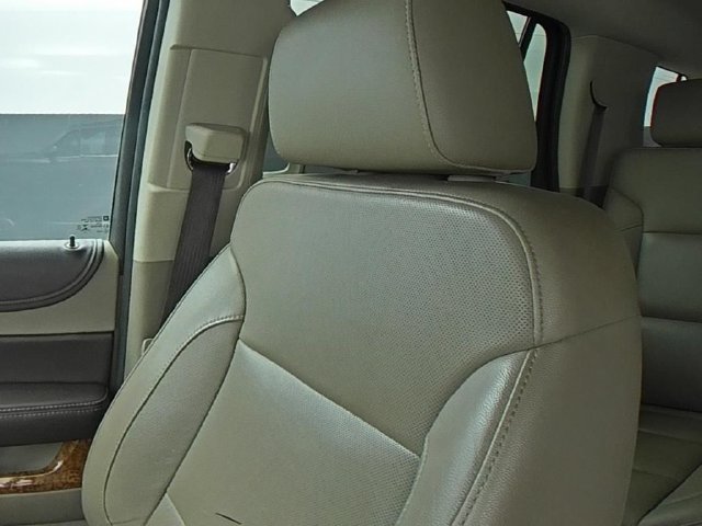 Used 2018 Gray Chevrolet Premier image 39