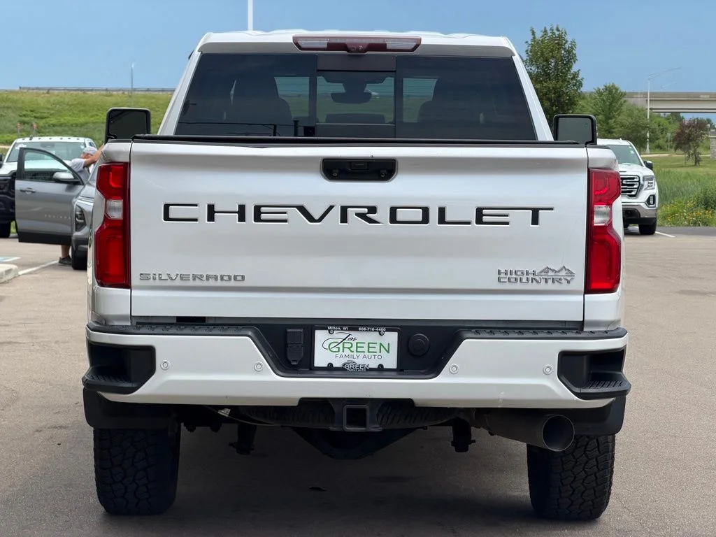 Used 2020 Beige Chevrolet High Country image 8