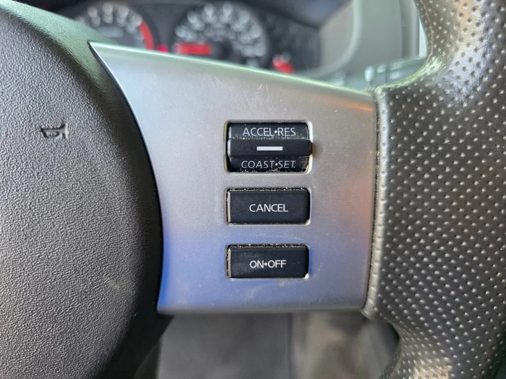 Used 2015 Red Nissan X image 20