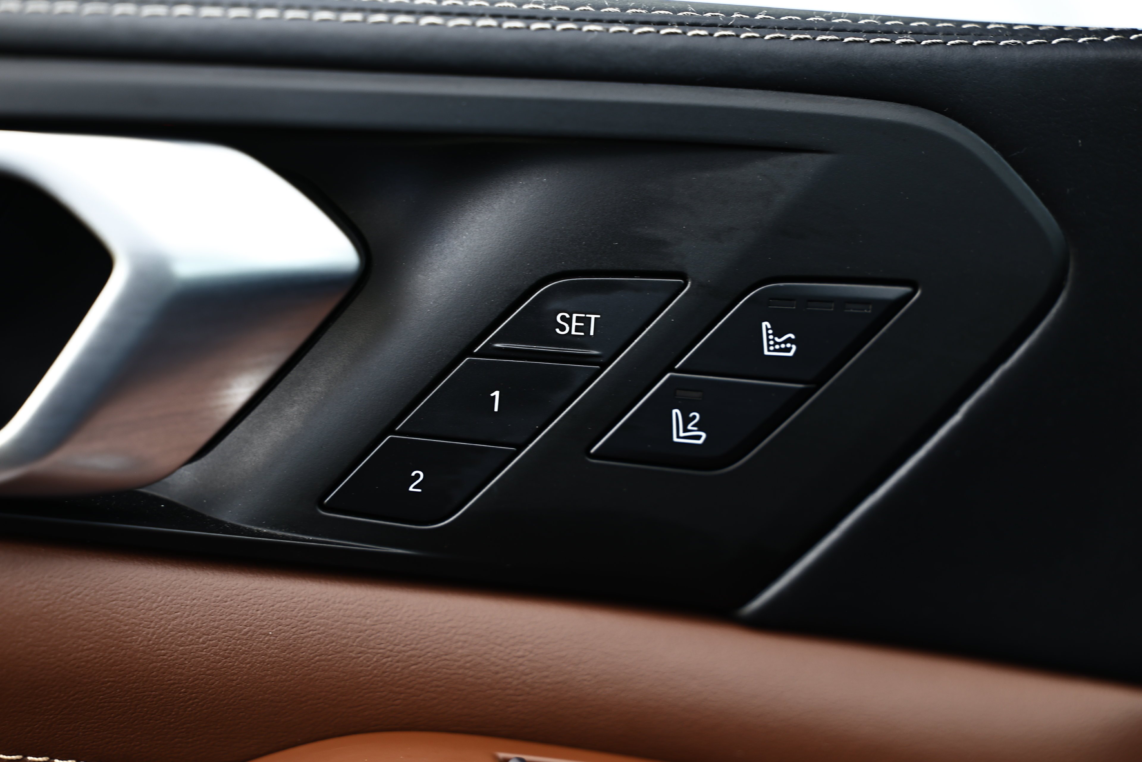 Used 2023 Black Sapphire Metallic BMW M50i image 19