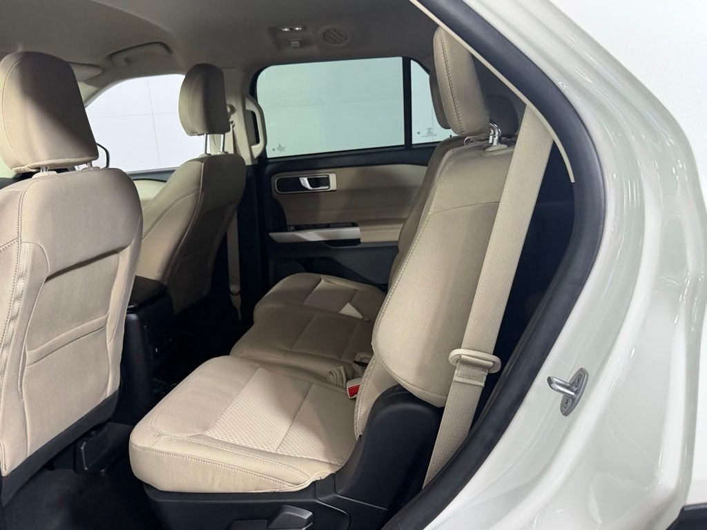 Used 2023 White Ford XLT image 23
