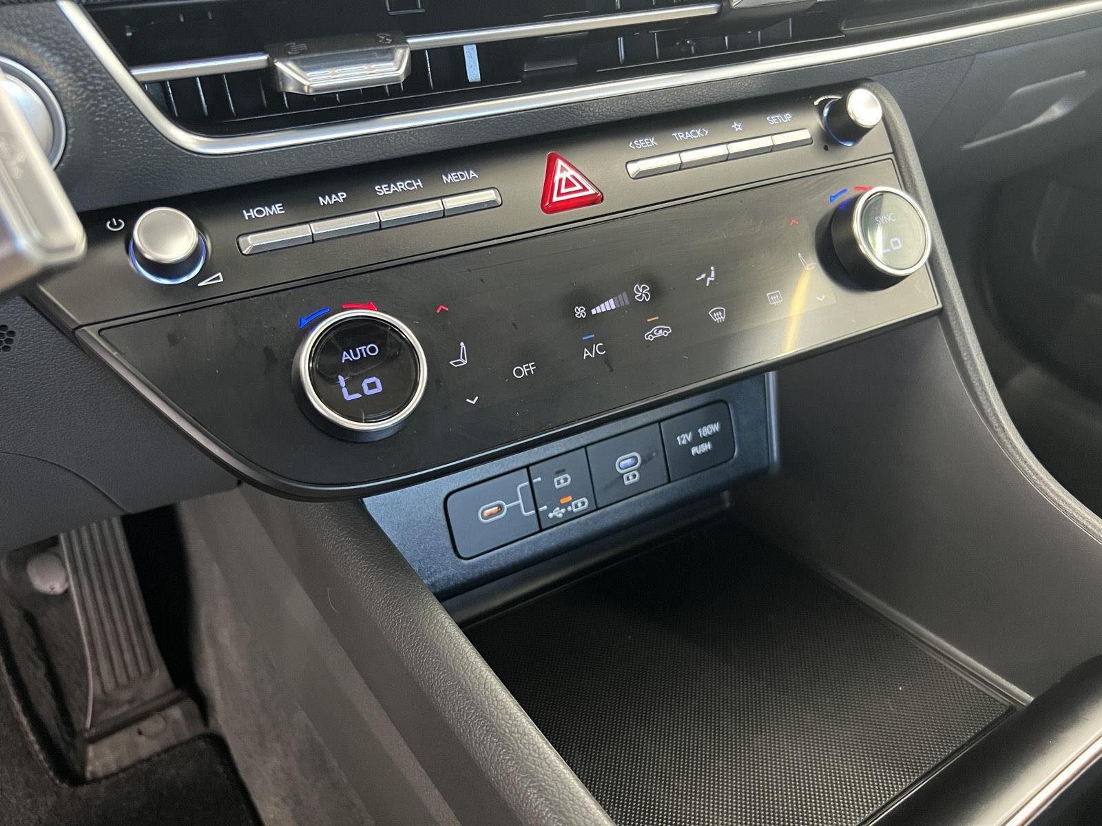 2024 Hyundai Sonata SEL - Photo 17