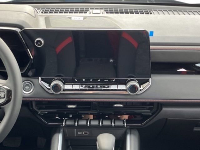 2025 Chevrolet Colorado Z71 - Photo 15