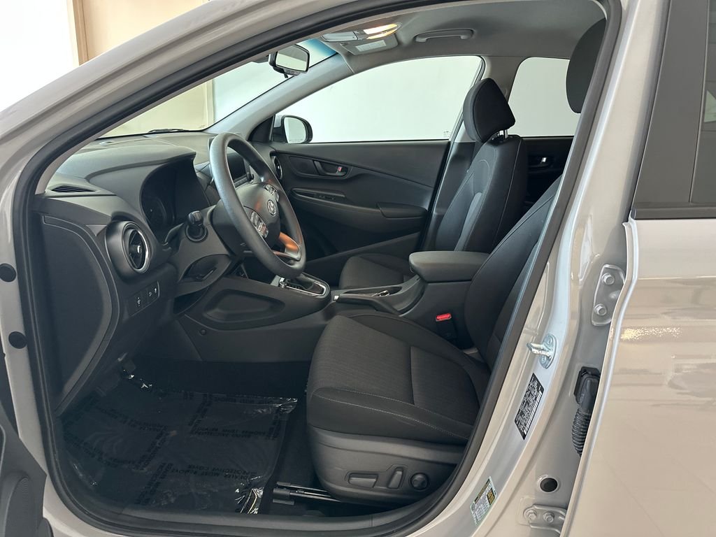 Used 2023 Silver Hyundai SEL image 14