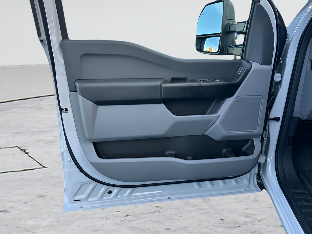 2026 Ford F-350 Super Duty XL - Photo 10