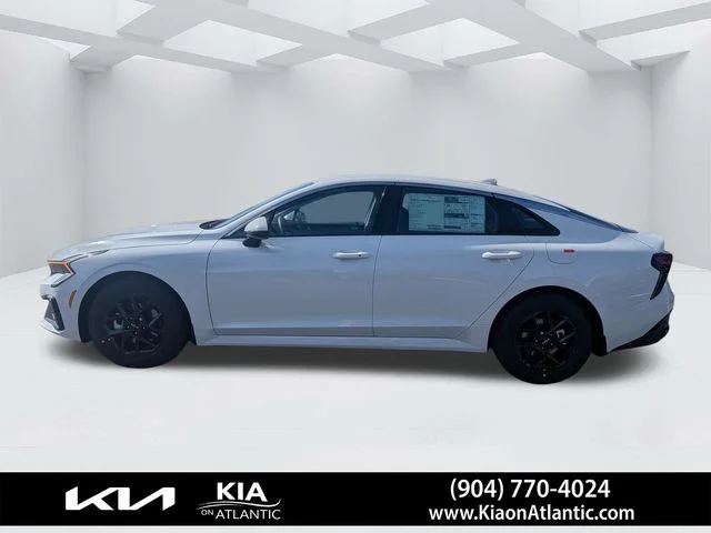 New 2026 Snow White Pearl Kia LXS FWD image 6
