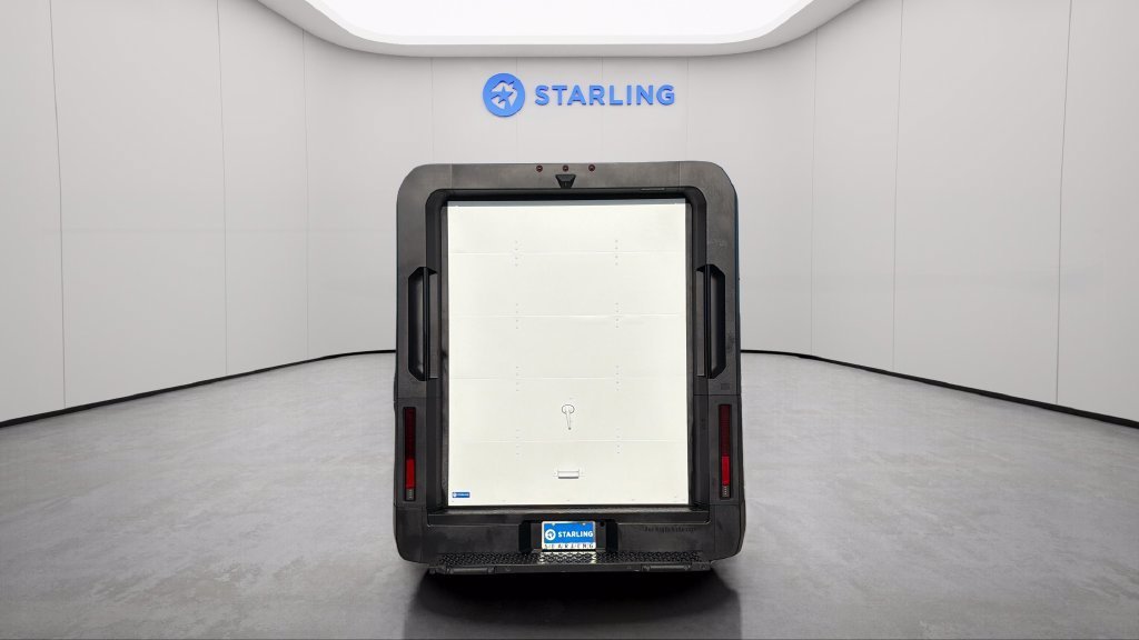 Used 2024 Oyster White BrightDrop EJY image 8