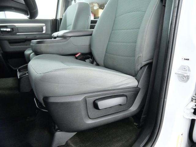 Used 2017 White Ram SLT image 17