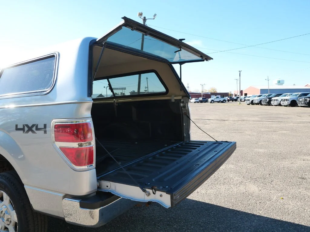 Used 2011 Silver Ford XLT image 9