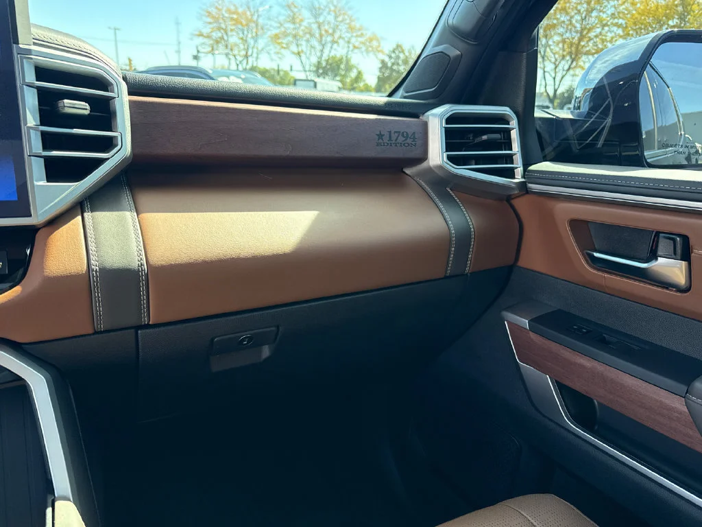 2025 Toyota Tundra 1794 Edition - Photo 23