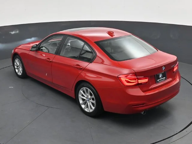 Used 2018 Red BMW 320i image 26