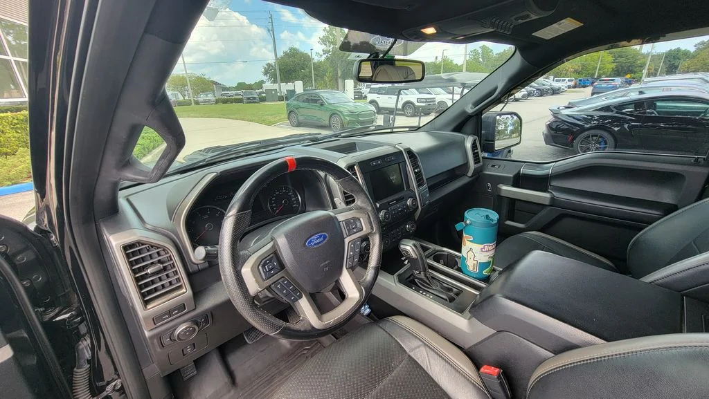 Used 2018  Ford Raptor image 11