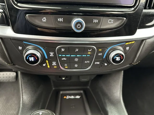 Used 2019 Brown Chevrolet Premier image 19