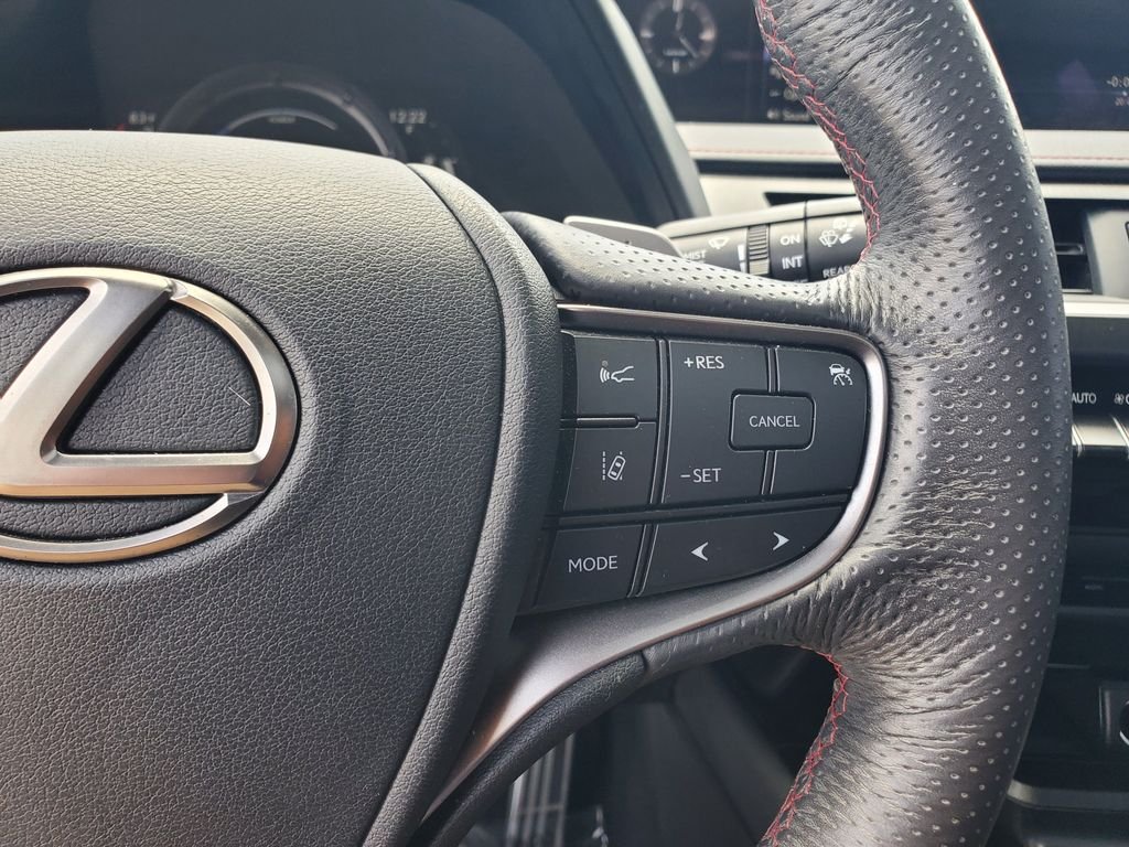 Used 2020 White Lexus 250h F SPORT image 26